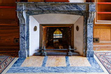 Cheminée - Bibliothèque